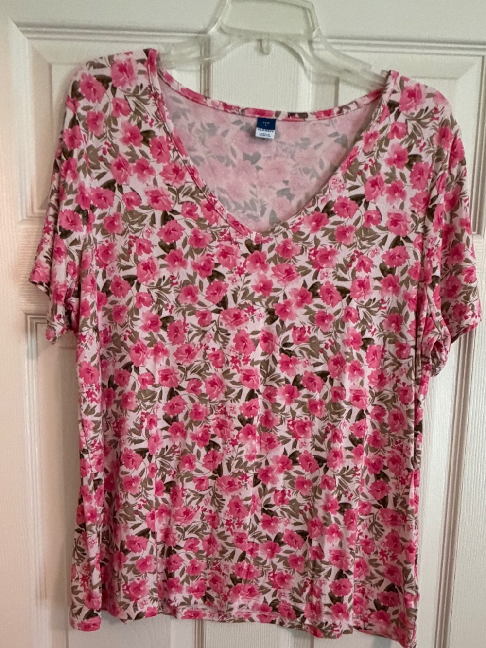 Old navy polyester knit shirt